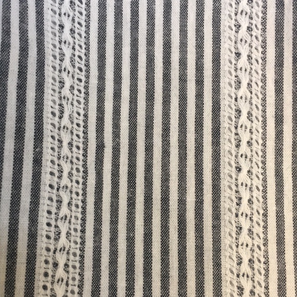 ANNE KLEIN 100% Cotton Striped Shirt w/Logo Buttons Tie Accents on 3/4 Sleeves - Picture 10 of 15